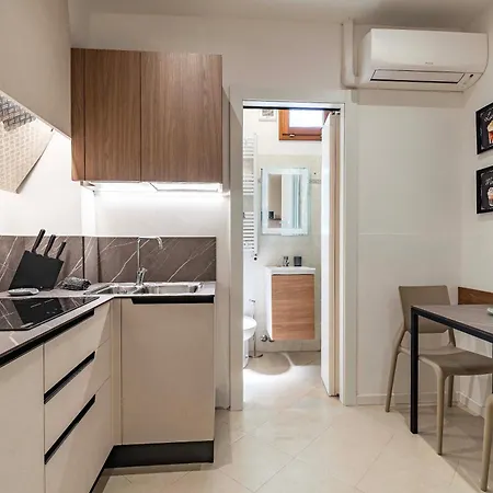 Nabucco Flat By Fenix * البندقية